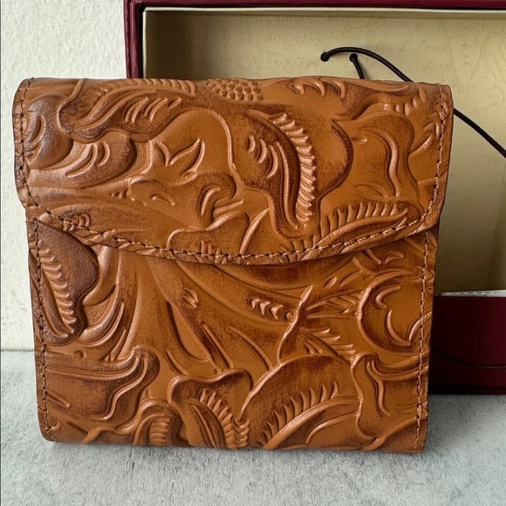 PATRICIA NASH Reiti Bi-Fold Tooled Cognac Brown Leather RFID Wallet Nib